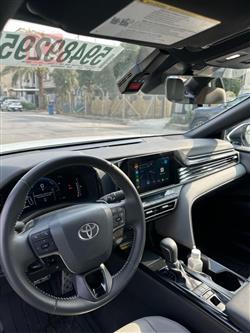 تۆیۆتا کامری